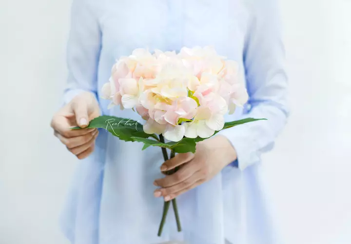 Real Touch Bouquet of 3 Hydrangeas - blush