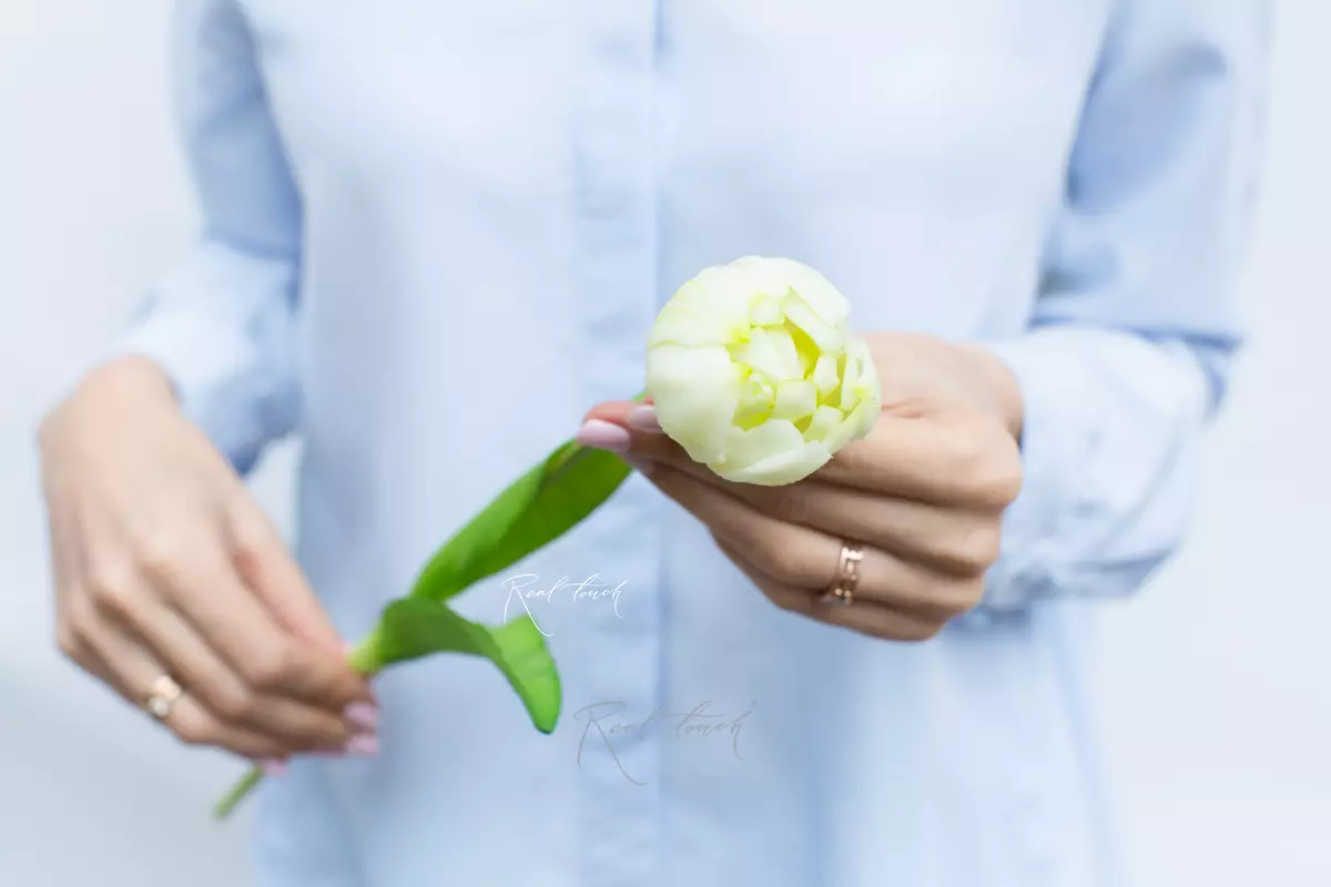 Real Touch Peony Tulip - white