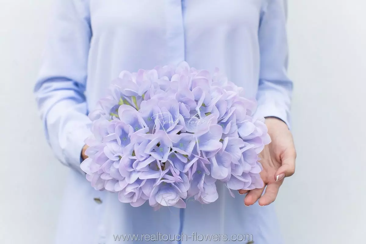 Real Touch Hydrangea Flower XL (without stem) - lilac blue