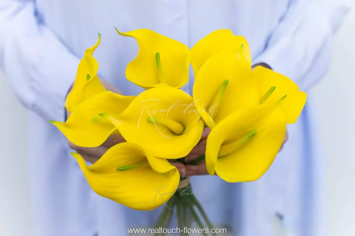 Real Touch Calla Lily Bouquet (9 flowers) - yellow