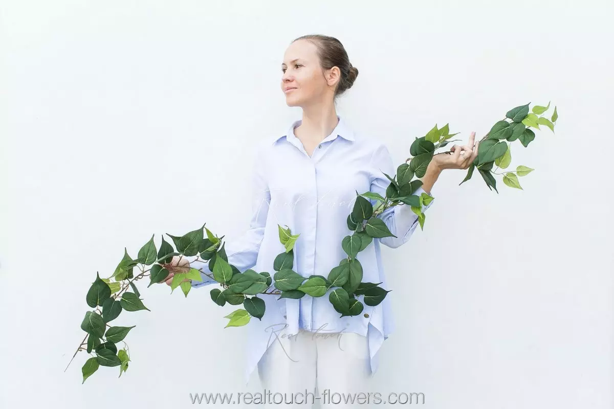 Artificial Trailing Vine Garland - green