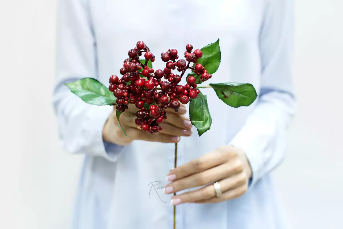 Real Touch Viburnum Berries - Viburnum