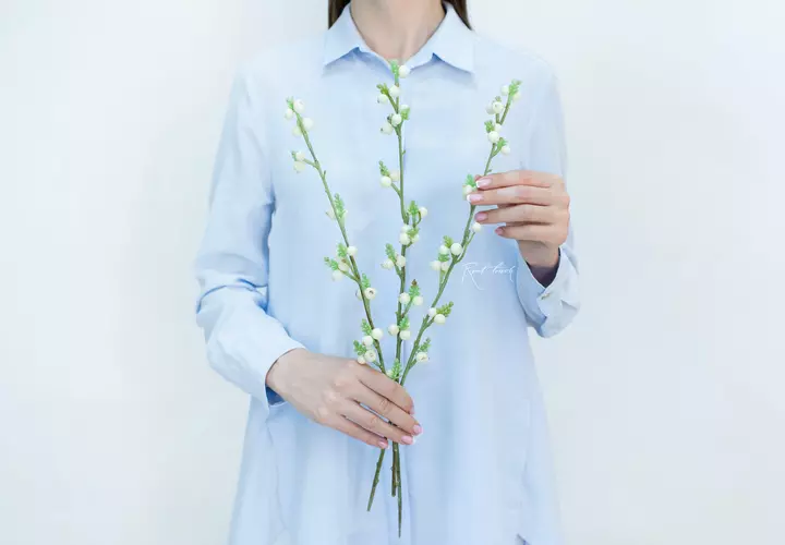 Branch with berries (Bundle of 3 pieces) - white