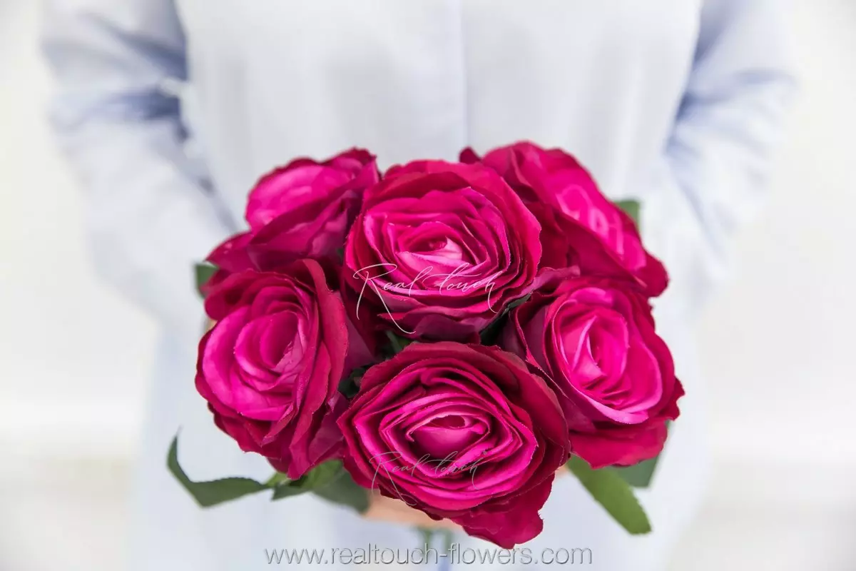 Real Touch Rose Bouquet Esperance (6 flowers) - burgundy 