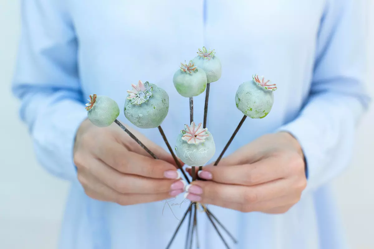Boxes of poppies bunch of 6 pcs. - dusty green Boxes of poppies bunch of 6 pcs. - dusty green