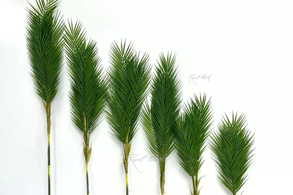 Areca palm set of 6 branches - green Areca palm set of 6 branches - green